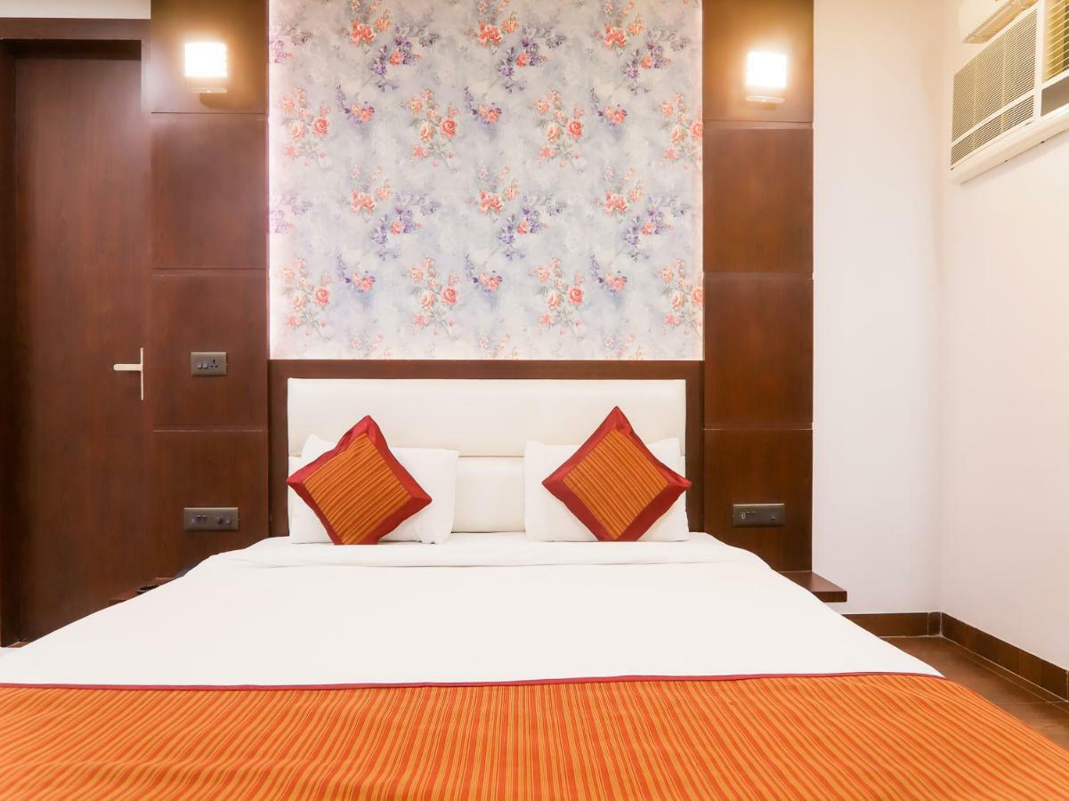 אגרה Hotel Grand Sparrow Inn מראה חיצוני תמונה
