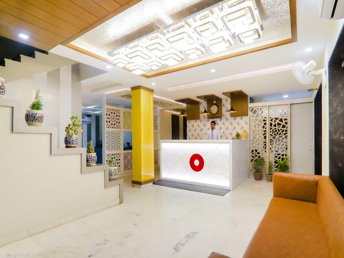 אגרה Hotel Grand Sparrow Inn מראה חיצוני תמונה
