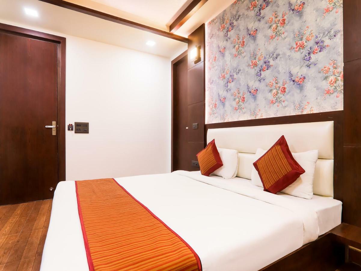 אגרה Hotel Grand Sparrow Inn מראה חיצוני תמונה