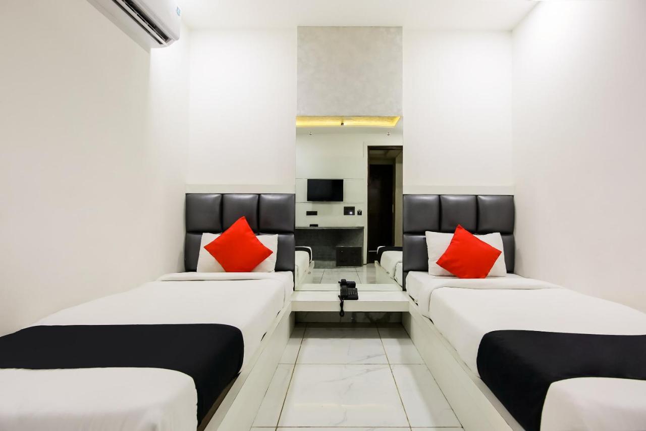 אגרה Hotel Grand Sparrow Inn מראה חיצוני תמונה