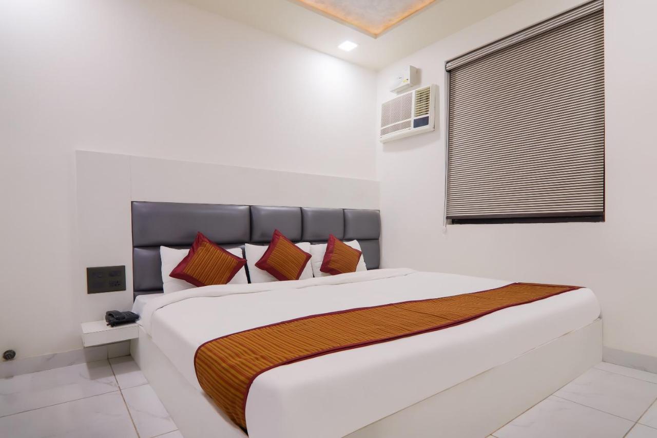 אגרה Hotel Grand Sparrow Inn מראה חיצוני תמונה