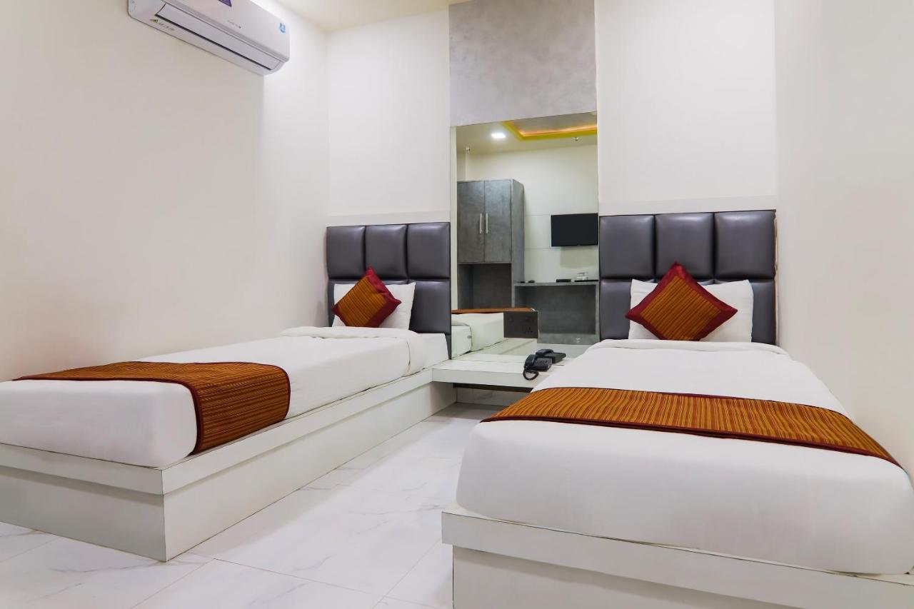 אגרה Hotel Grand Sparrow Inn מראה חיצוני תמונה