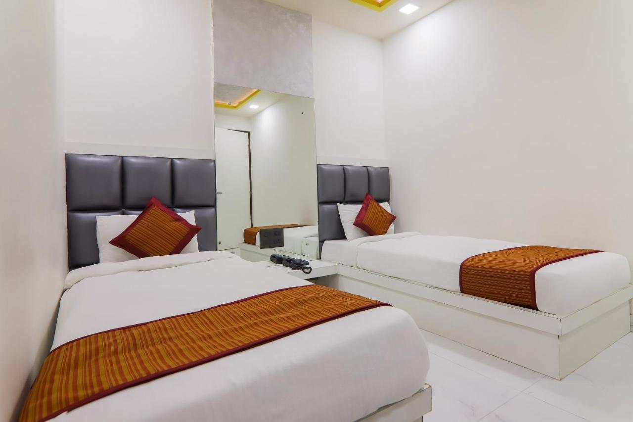 אגרה Hotel Grand Sparrow Inn מראה חיצוני תמונה