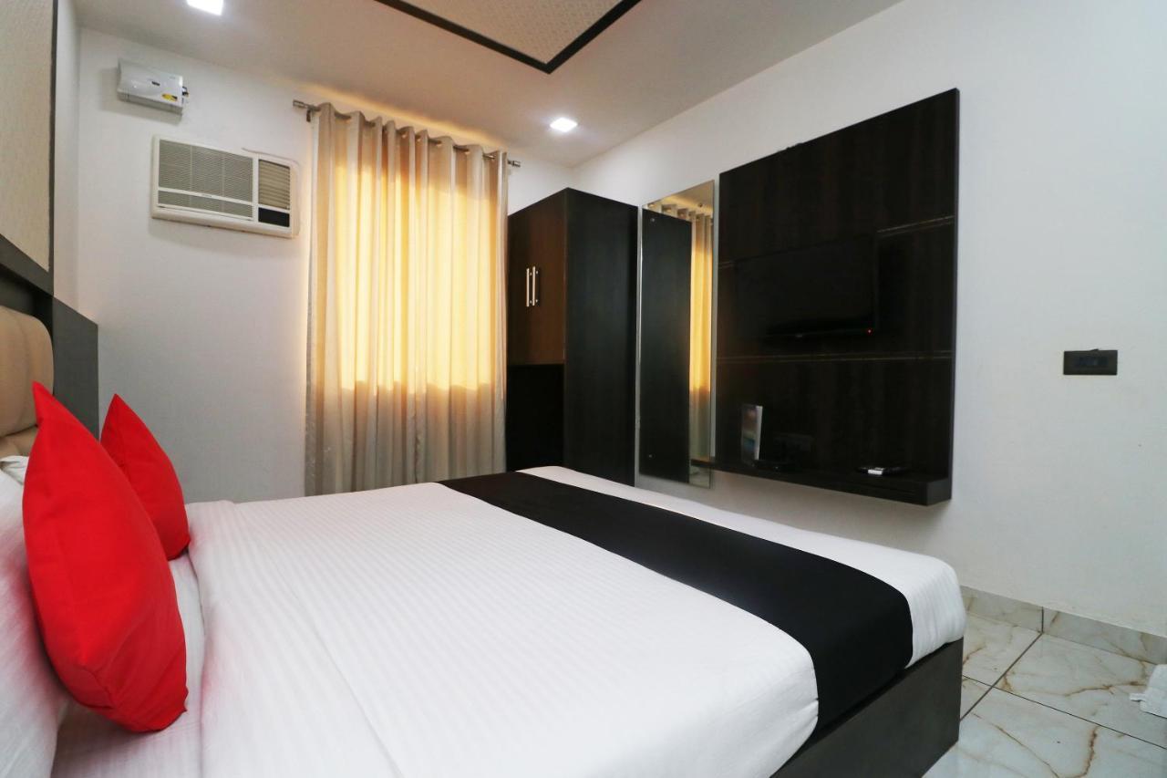 אגרה Hotel Grand Sparrow Inn מראה חיצוני תמונה